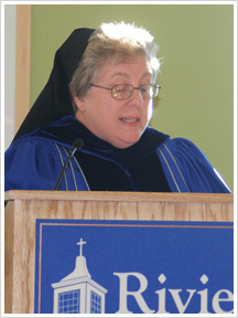 Sr Lorraine